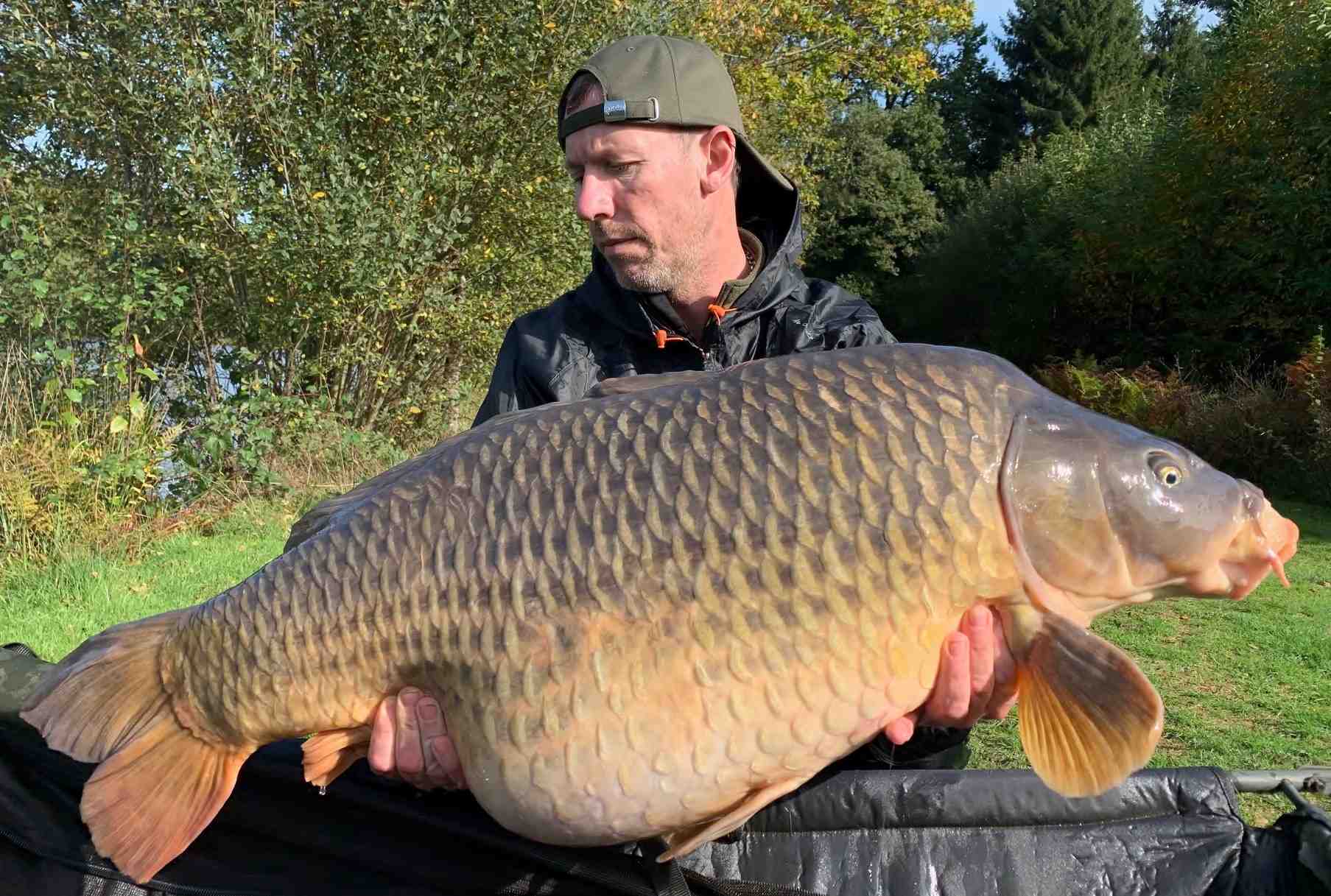 Carp fishing holidays with accommodation in France