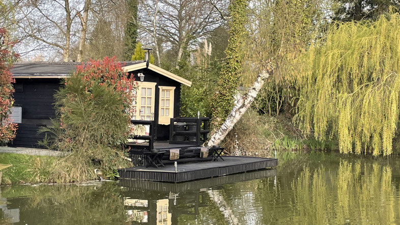 Accommodation- Barbret Lake